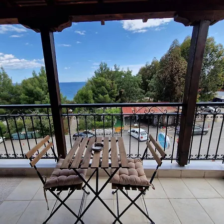 Cozy With A Great View! B *